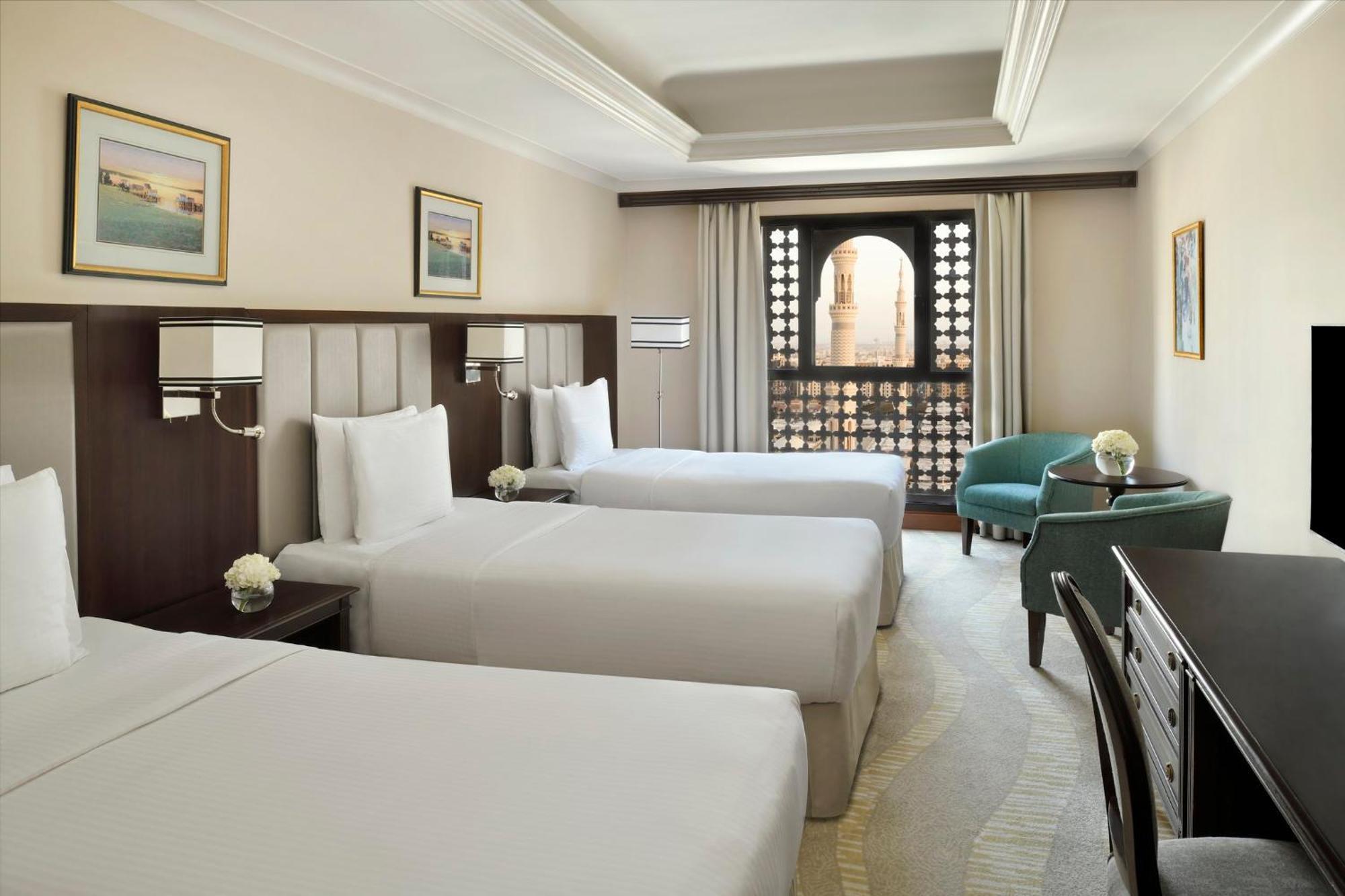 Intercontinental Dar Al Iman Madinah By Ihg Hotel Медина Екстериор снимка