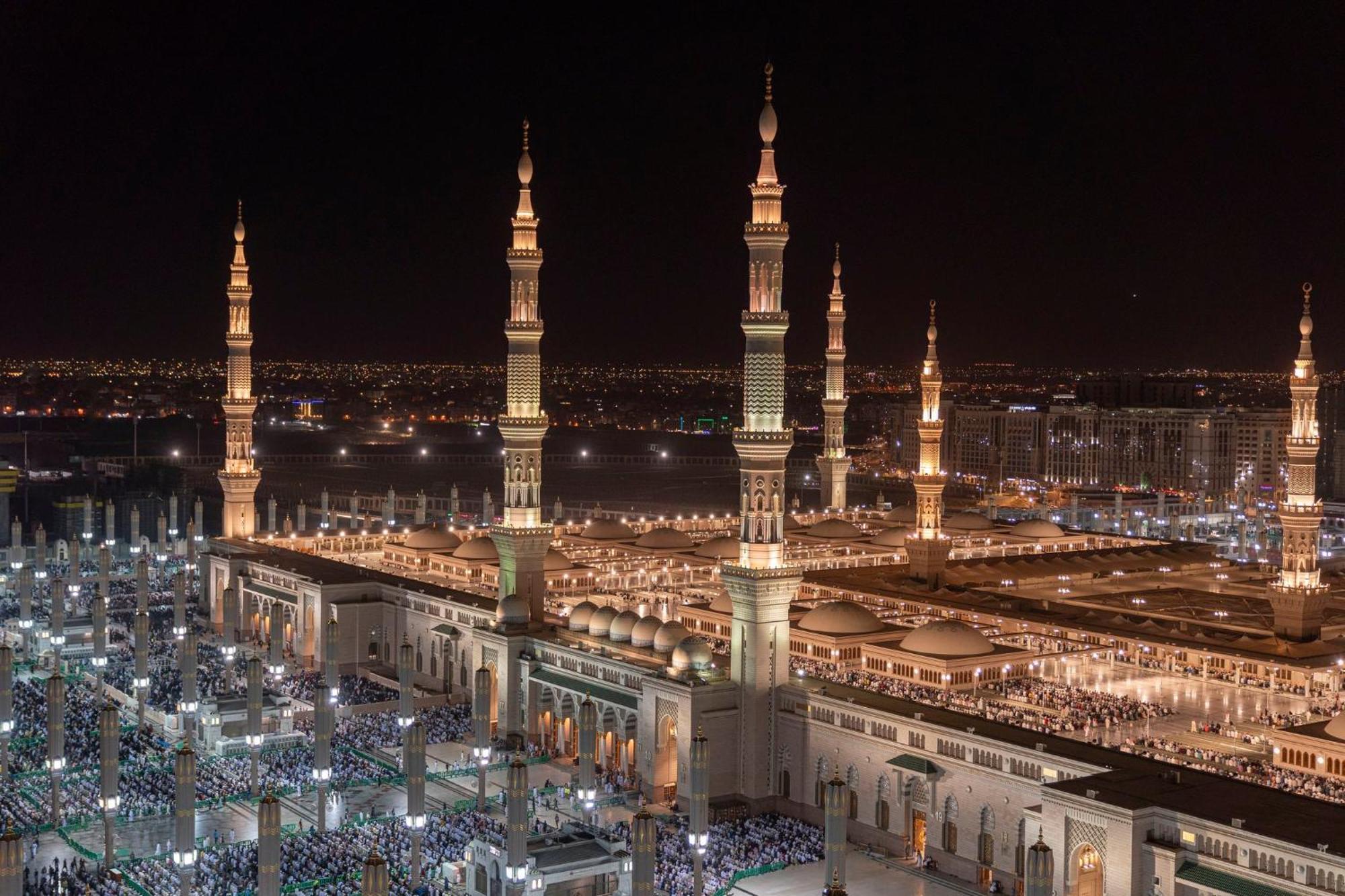 Intercontinental Dar Al Iman Madinah By Ihg Hotel Медина Екстериор снимка